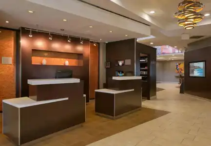 Courtyard by Marriott Old Town - 1