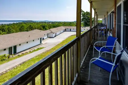 Wonder View Inn - 72