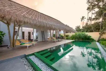Emerald Maldives Resort & Spa - 17