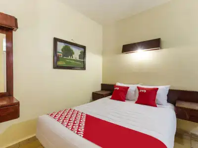 OYO Emperador, Oaxaca - 11