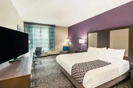 La Quinta Inn & Suites by Wyndham Chattanooga - Lookout Mtn - 25