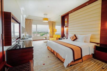 Royal Halong - 39