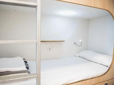 Rocket Hostels Gracia - 34