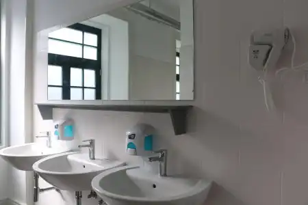 Nice Way Porto Hostel - 9