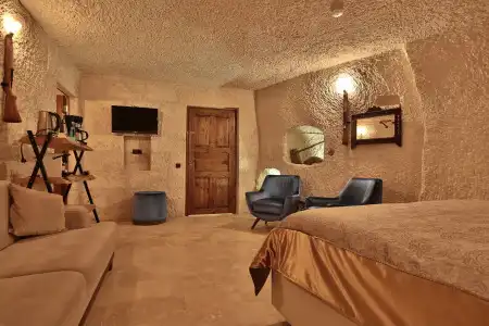 The Owl Cave - 4