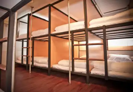 The Arak Bed Bar and Hostel - 3