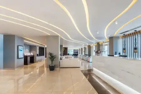 Alexandra Beach Resort & Spa - 10