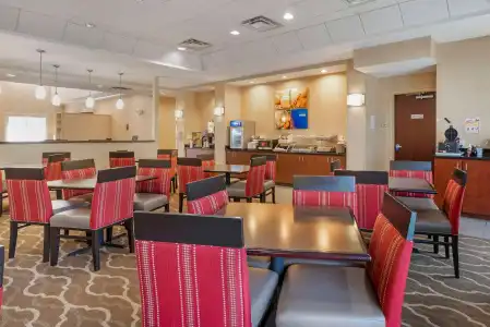 Comfort Suites Fredericksburg North - 29