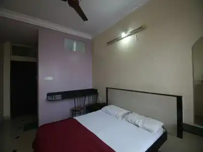 Royal Regency Lodge - 6