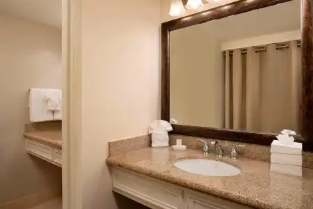 Courtyard by Marriott Key Largo - 7