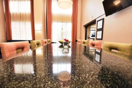 Hampton Inn & Suites Louisville East - 14