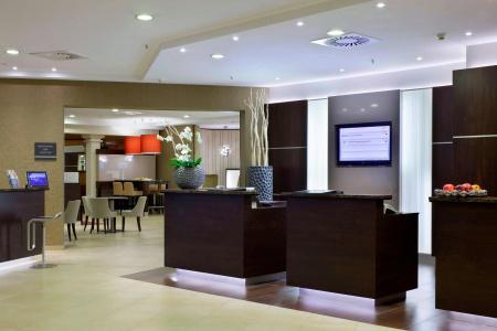 Courtyard by Marriott Hannover Maschsee - 2