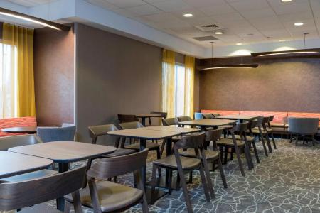 SpringHill Suites by Marriott Grand Rapids North - 25