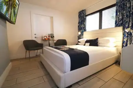 Waterside and Suites - 2