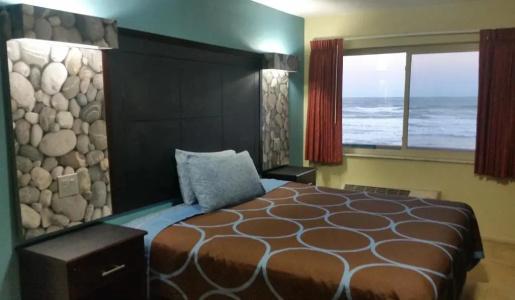 Driftwood Beach Motel - 72