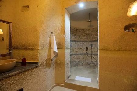 Abu Hayat Cave Suites - 37