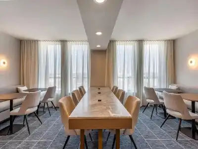 Sheraton Suites Old Town Alexandria - 97