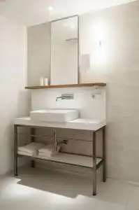 V-Hotel - 86
