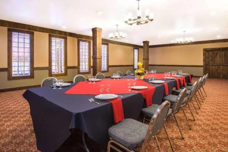 Ramada by Wyndham Denver Downtown - 13