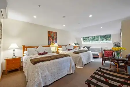 The Classic Villa - 39