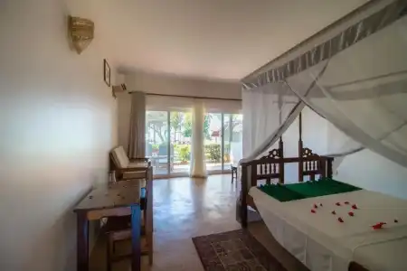 Tanzanite Beach Resort - 4