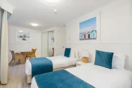 Burleigh Mediterranean Resort Enquiries - 89