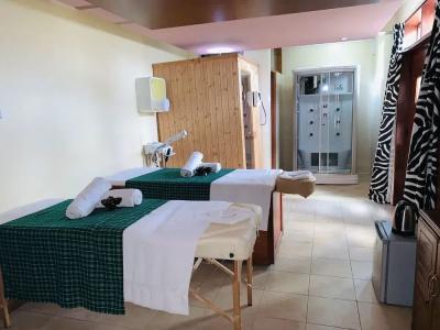 Tanga Beach Resort & Spa - 19