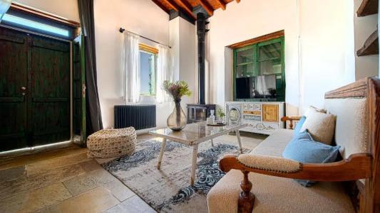 Oinou Strata - Adults Only - 121