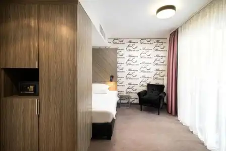 Elaya Vienna City West - 50