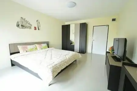 42 Place Service Apartment - 12