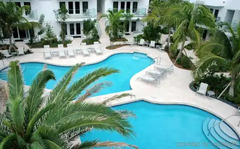Santa Maria Suites - 4