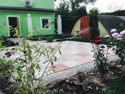 Alma Cinema Hostel - 8