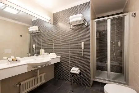 Best Western Luxor - 110