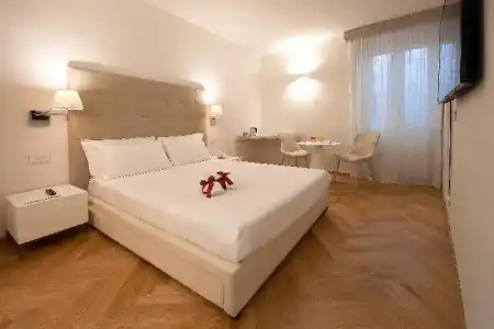 Alexander - 25