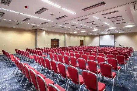 Courtyard by Marriott Prague Airport - 18