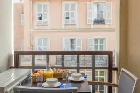 Pierre & Vacances Résidence Les Citronniers - 84