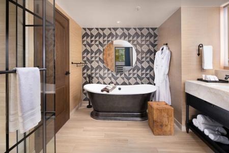 Silverton Casino Lodge - Newly Renovated - 70