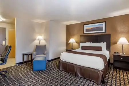 Best Western Plus Las Vegas West - 78