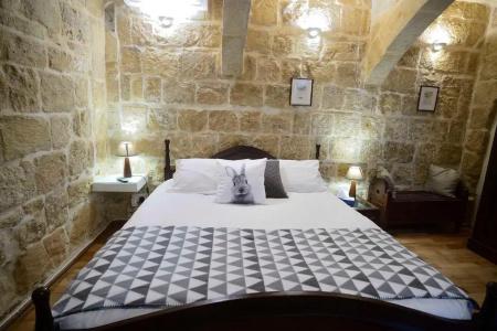The Burrow Guest House - 161
