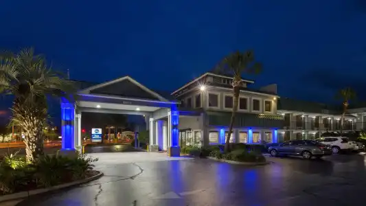 Best Western Central Inn - 40