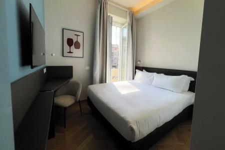 RossoVino Milano Boutique - 12
