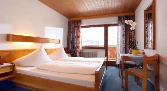 AlpenParks & Apartment Taxacher - 2