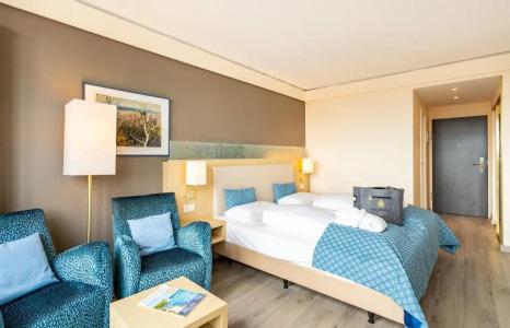 Ambassador & Spa - 15