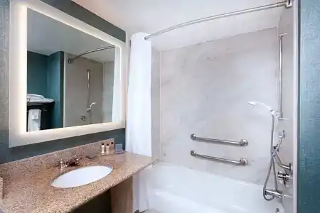 Wingate by Wyndham - Orlando International Airport - 53