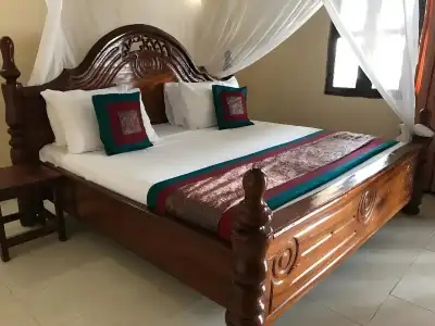 Amaan Beach Bungalows - 3