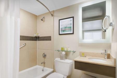 Doubletree Chelsea - 35