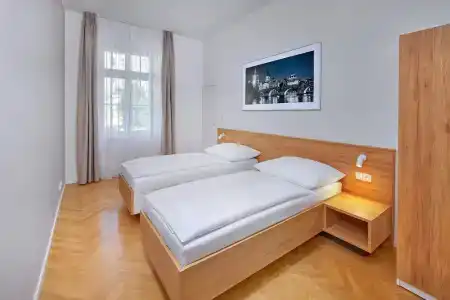 DownTown Suites Kodanská - 80
