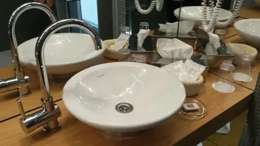 ZENA beauty & shopping center - 42