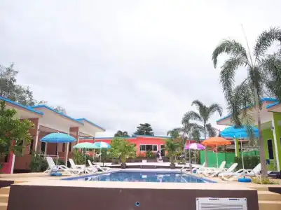 Airport Sky Resort - 9