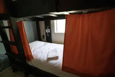 Seashell Motel and International Hostel - 13